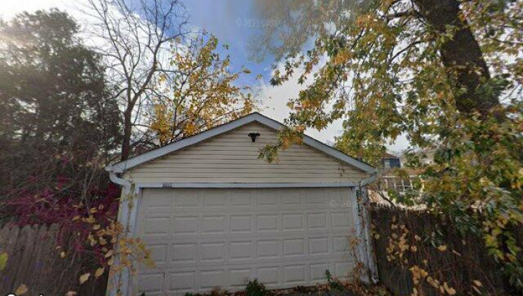 8513 keystone ave, skokie, il 60076