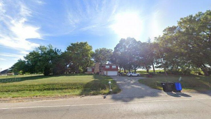 3803 n richmond rd, johnsburg, il 60051