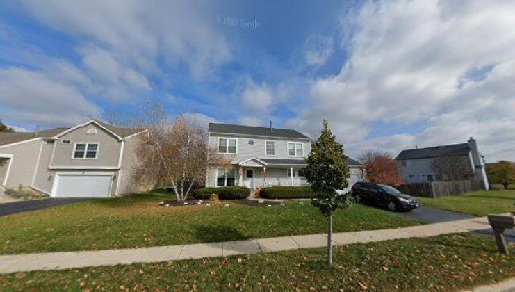 4140 springlake dr, lake in the hills, il 60156