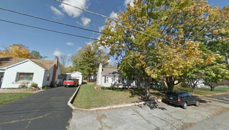 3406 first ave, mchenry, il 60050