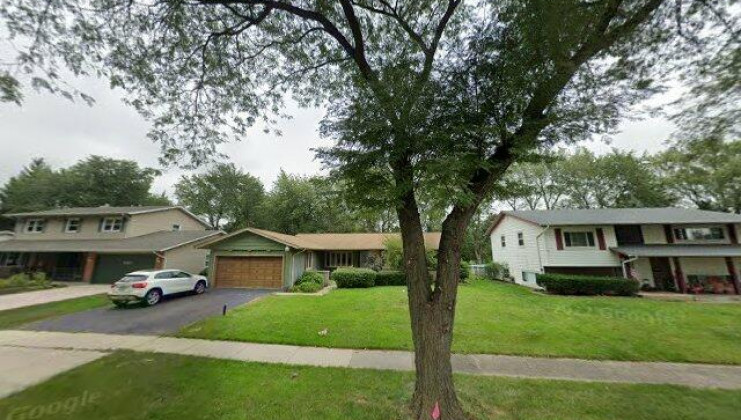 1331 carlisle ave, elk grove village, il 60007