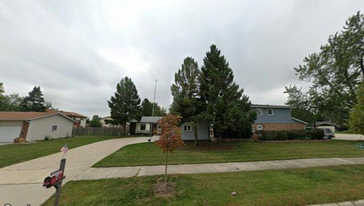 1821 w holtz ave, addison, il 60101