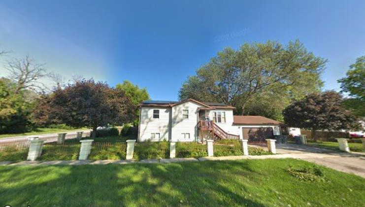 1211 new york st, waukegan, il 60085
