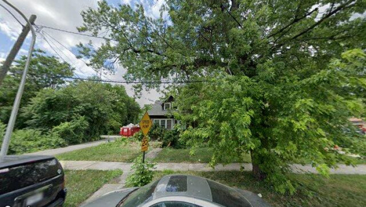 13742 s wabash ave, riverdale, il 60827