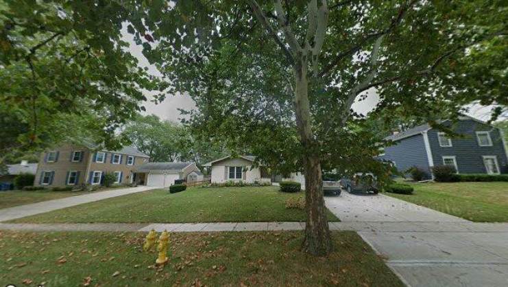 2s651 ashley dr, glen ellyn, il 60137