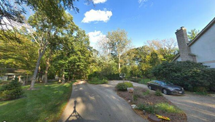 one woodland ct east, riverwoods, il 60015