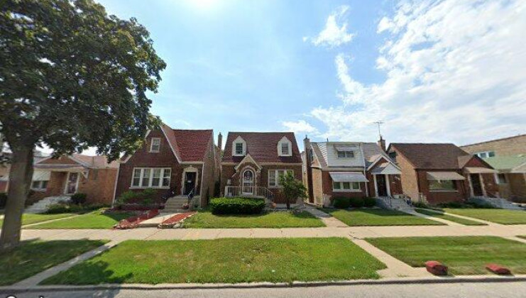 10238 s vernon ave, chicago, il 60628