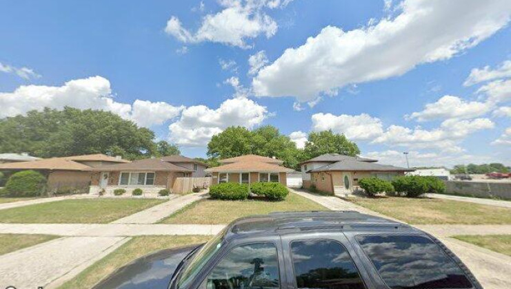 14843 ellis ave; 1040 colony lake dr; 2100 stanley ct, dolton, il 60419