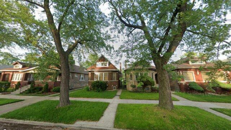 8123 s dante ave, chicago, il 60619