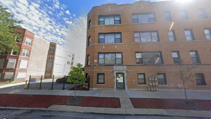 7355 s yates blvd unit 1, chicago, il 60649