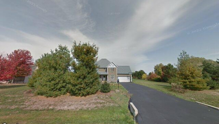 2418 fox bluff ln, spring grove, il 60081