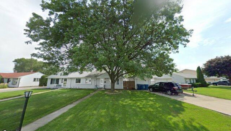 8751 s duffy ave, hometown, il 60456