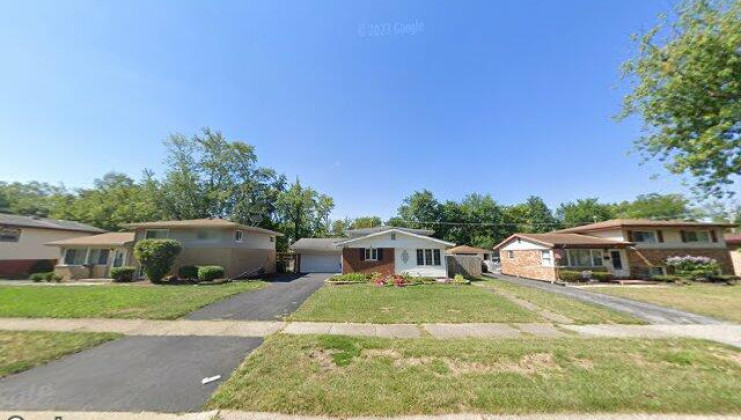 112 mayfair pl, chicago heights, il 60411