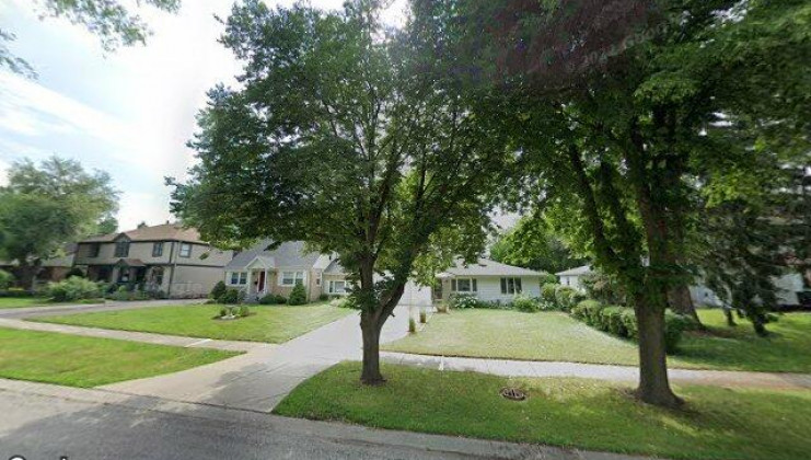 114 s linden ave, palatine, il 60074
