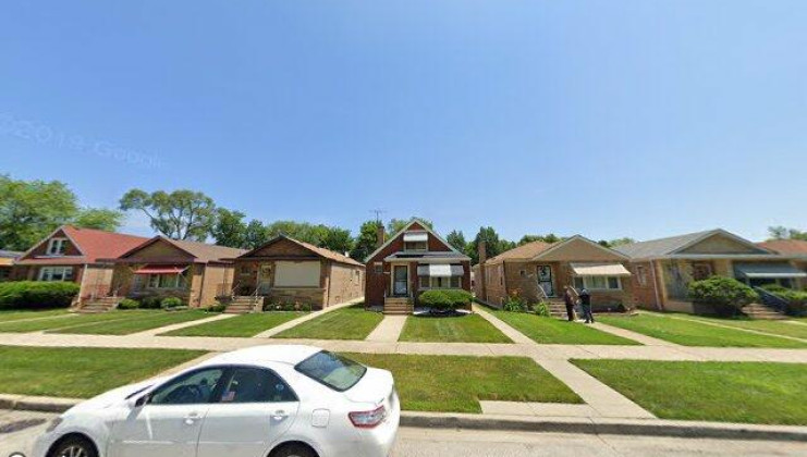 10337 s crandon ave, chicago, il 60617
