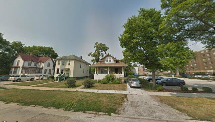 1106 s 4th ave, maywood, il 60153