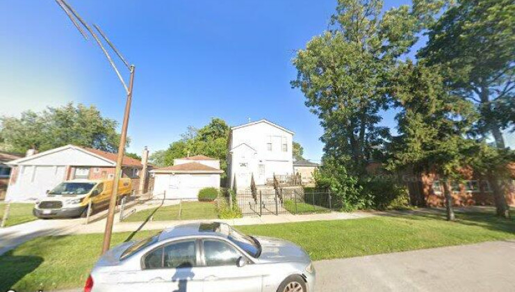 9049 s drexel ave, chicago, il 60619