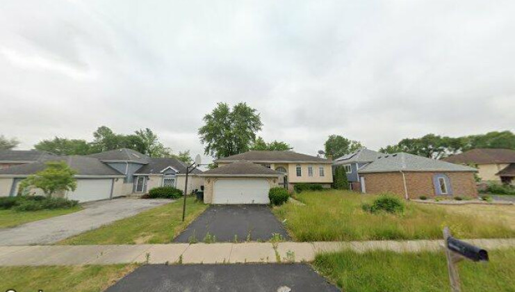 2925 e 201st pl, lynwood, il 60411