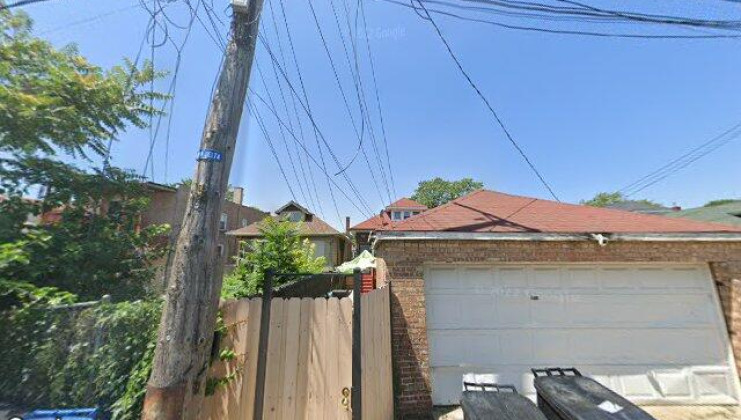 8629 s bishop st, chicago, il 60620