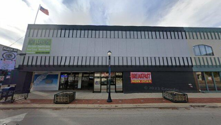 103 n ottawa st, joliet, il 60432