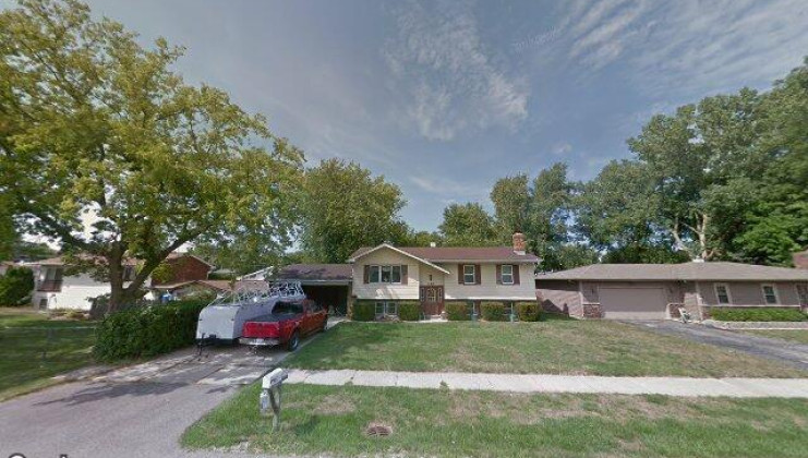 916 winthrop ct, zion, il 60099