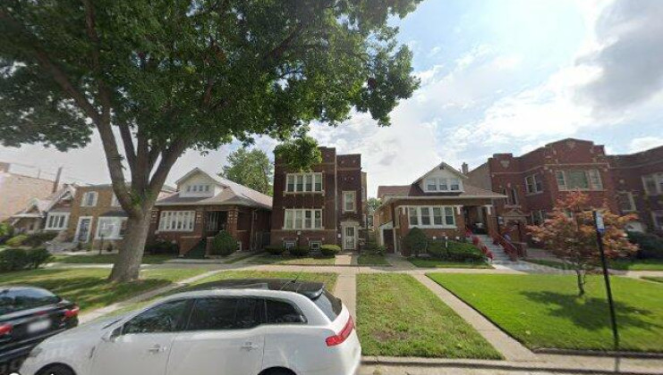 7439 s prairie ave, chicago, il 60619
