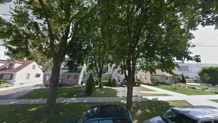 633 page ave, elgin, il 60120