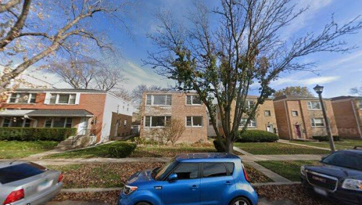 8625 trumbull ave, skokie, il 60076