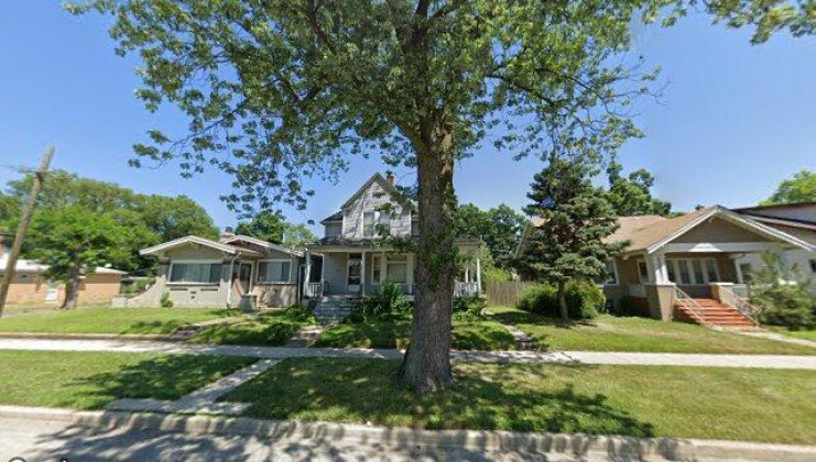 12207 s eggleston ave, chicago, il 60628