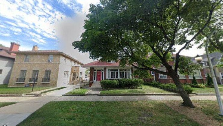 7347 s merrill ave, chicago, il 60649