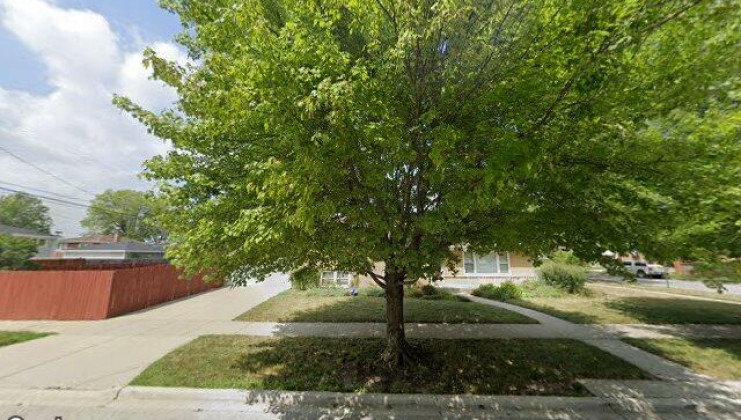 9558 s sacramento ave, evergreen park, il 60805