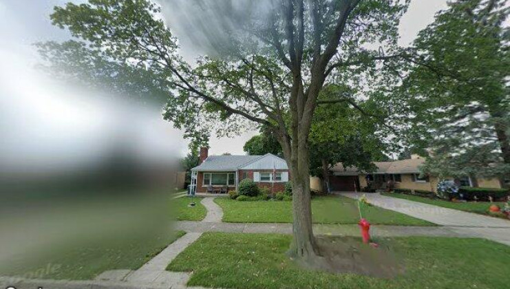 8918 parkside ave, morton grove, il 60053