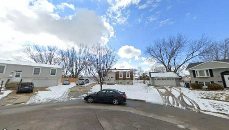 240 gregg ct, streamwood, il 60107