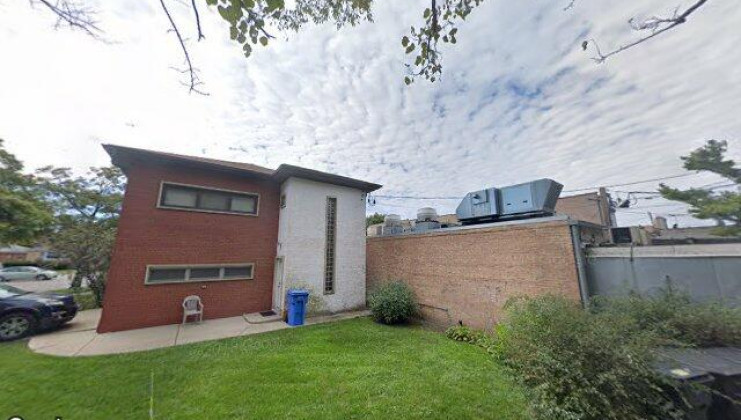 5304 w devon ave, chicago, il 60646