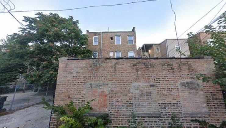 7726 s kingston ave, chicago, il 60649