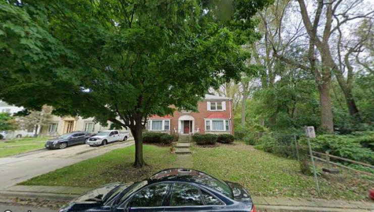 8930 s leavitt st, chicago, il 60643