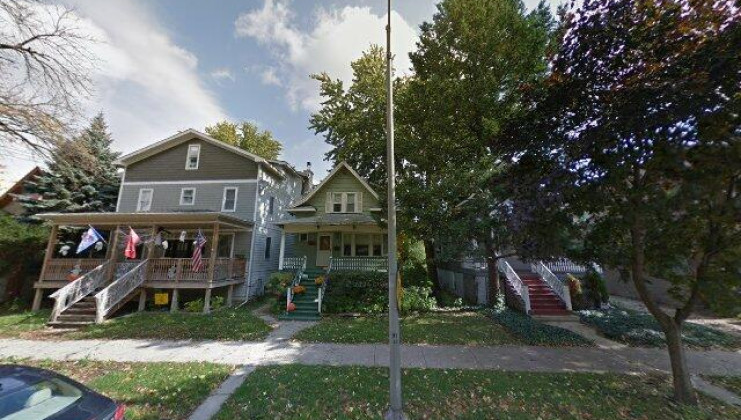 818 circle ave, forest park, il 60130