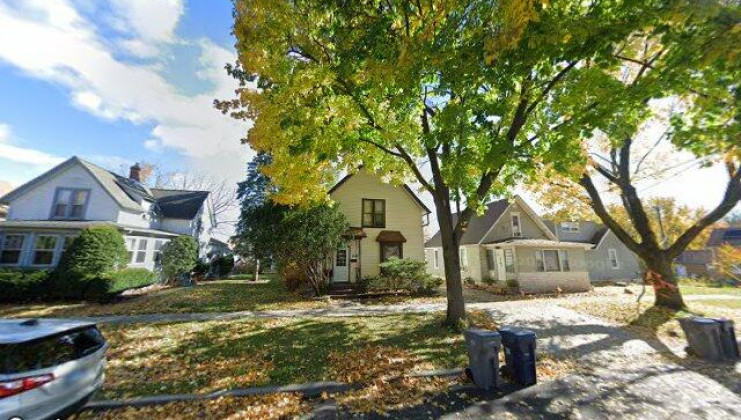 335 vandalia st, elgin, il 60123