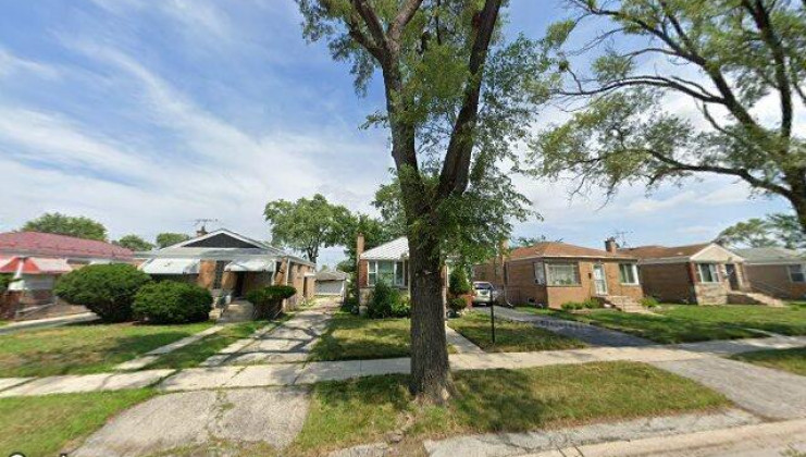 12811 s elizabeth st, calumet park, il 60827