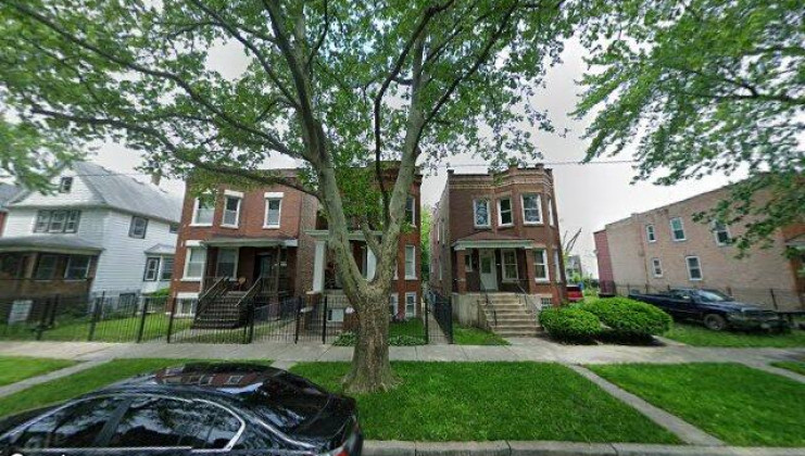 5032 w erie st, chicago, il 60644