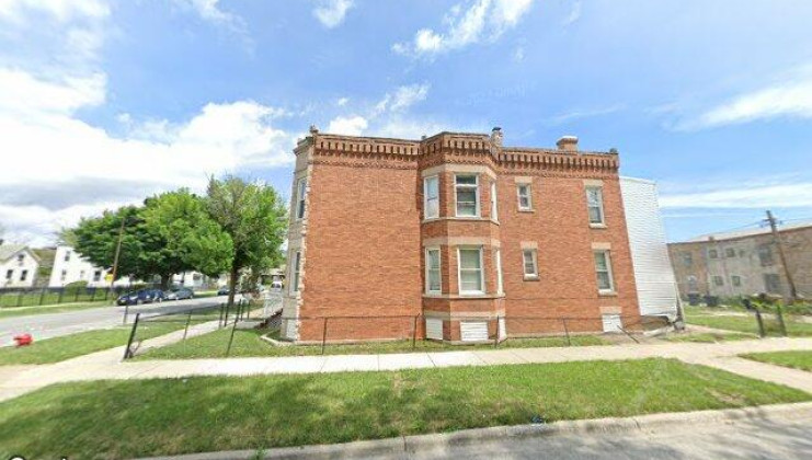 11825 s state st, chicago, il 60628