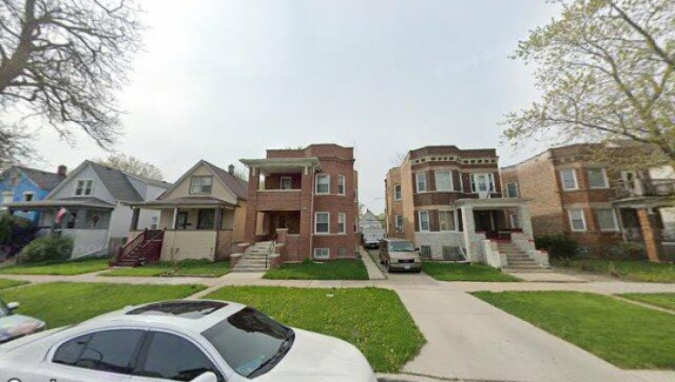 5945 w walton st, chicago, il 60651