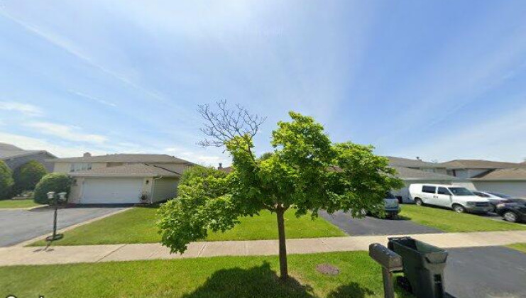 20116 lake park dr, lynwood, il 60411