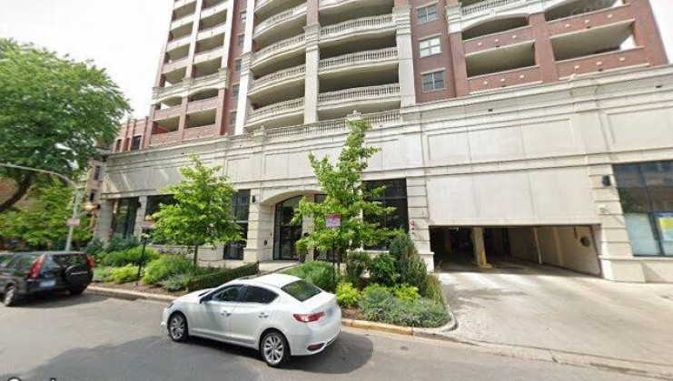 828 w grace st, chicago, il 60613