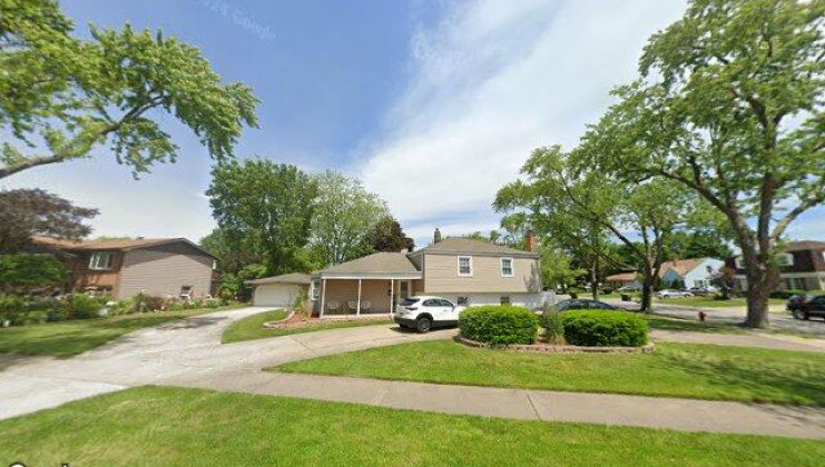 3346 s manor dr, lansing, il 60438