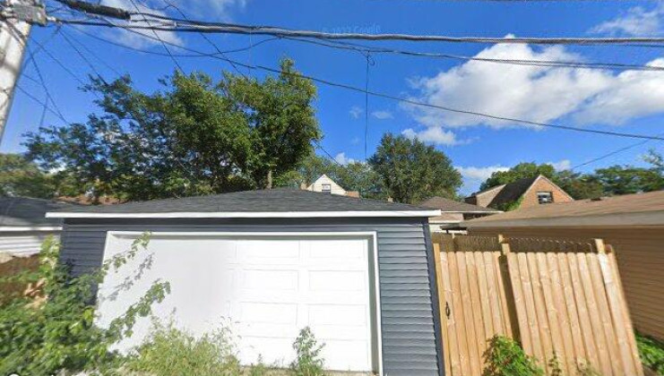 8246 s woodlawn ave, chicago, il 60619