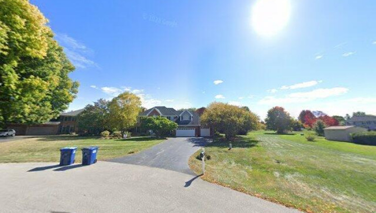 4n259 pioneer ct, saint charles, il 60175