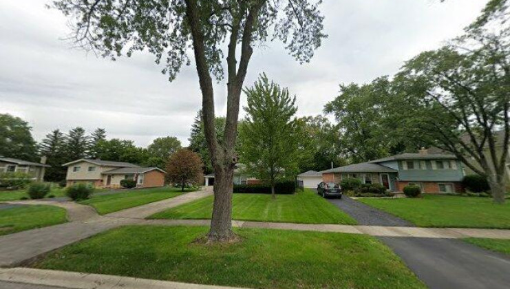 1521 lakeside dr, wheaton, il 60187