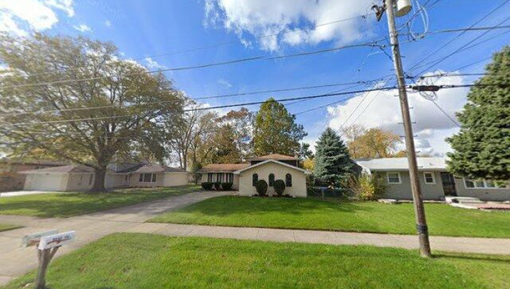 8548 leamington ave, burbank, il 60459