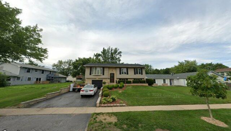 1215 laurie ln, hanover park, il 60133